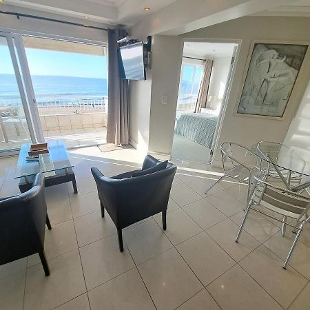 3 Bedroom Sea Facing Family Apartment Cape Town Moullie Point Cidade Do Cabo Exterior foto