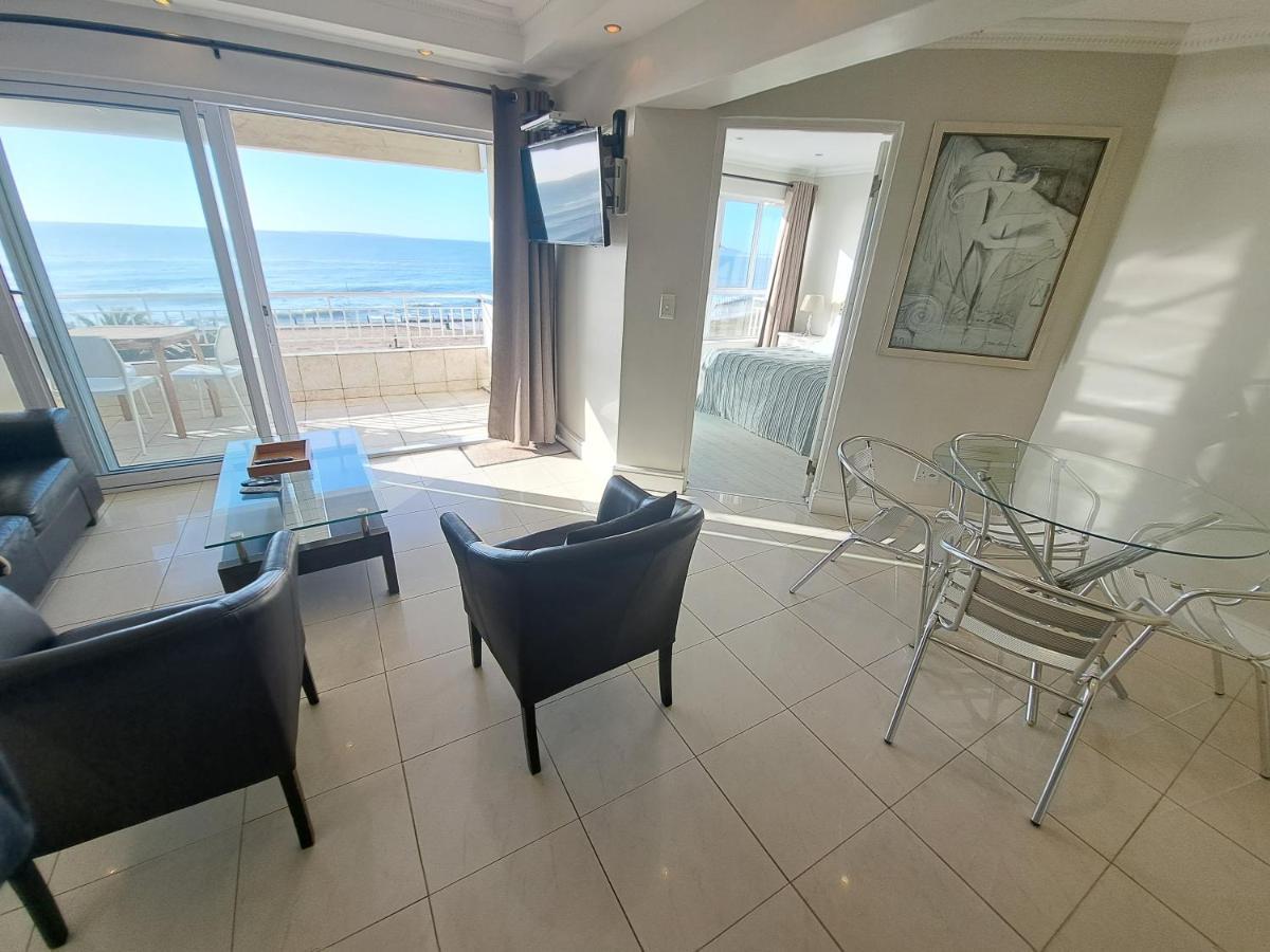 3 Bedroom Sea Facing Family Apartment Cape Town Moullie Point Cidade Do Cabo Exterior foto