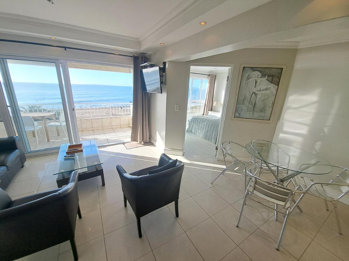 3 Bedroom Sea Facing Family Apartment Cape Town Moullie Point Cidade Do Cabo Exterior foto