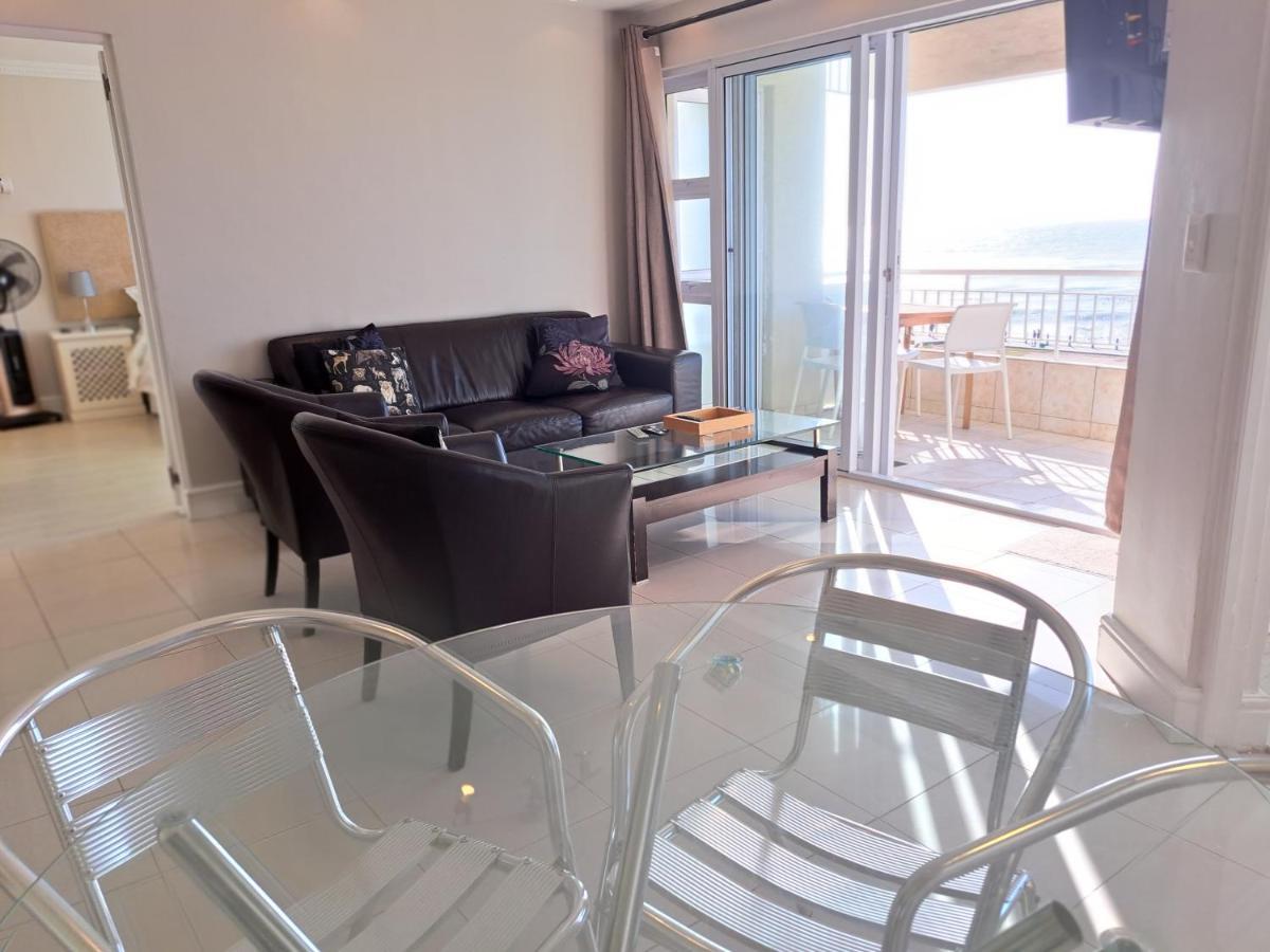 3 Bedroom Sea Facing Family Apartment Cape Town Moullie Point Cidade Do Cabo Exterior foto